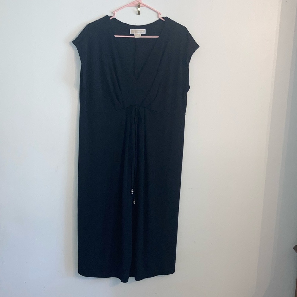 Michael Kors Women’s Plus Cap Sleeve Black V-neck MIDI Dress Size 1X